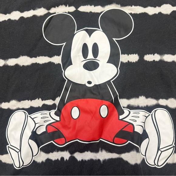 Disney Black and White Striped Mickey Graphic Short Sleeve Tee size M - Picture 4 of 4